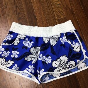 Y2K Tropical floral blue and white shorts women’s medium